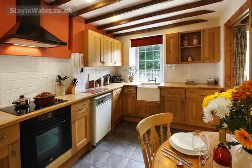 Cottage Kitchen