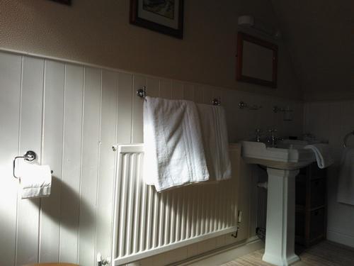 Room 5 en-suite