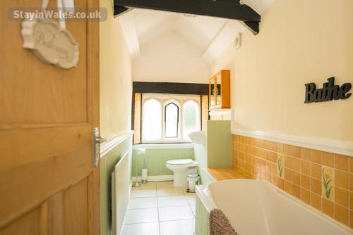 Upstairs Bathroom