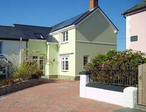 Ogof Lludw, Aberporth