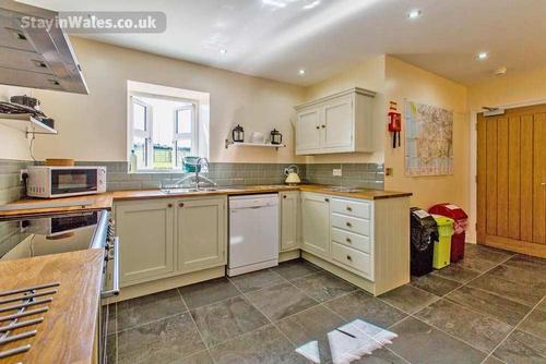 Well laid out and fully equipped kitchen