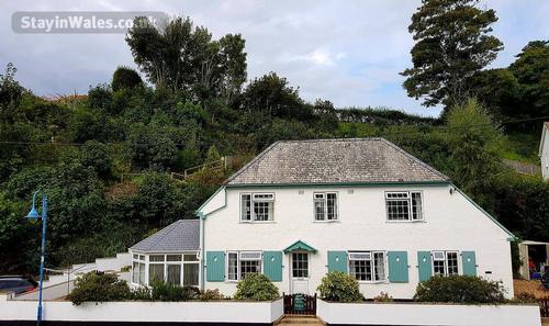 Green Shutters, Saundersfoot