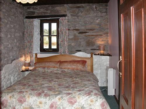 Cottage bedroom