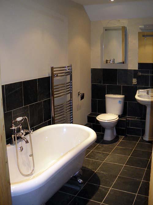 A luxurious bathroom