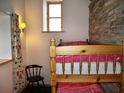 Y Bwthyn - bunk twin bedroom