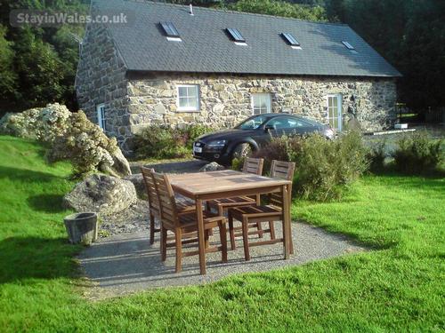 Converted barn close to Cadair Idris Mountain
