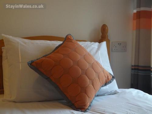 Wye Single Bed