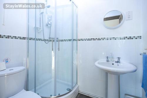 Ensuite bathroom