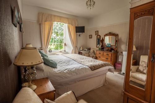 Super king bedroom