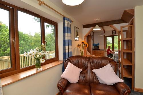 Dexter Lodge living room