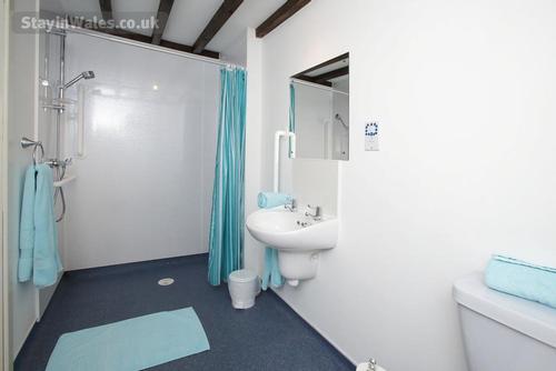 The Middleton Wet Room