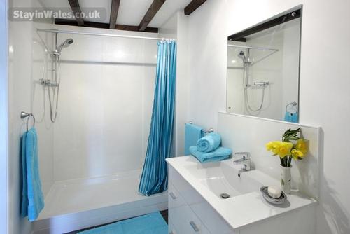 MIddleton Bathroom