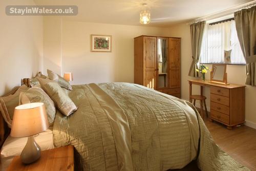 Faulkner Bedroom