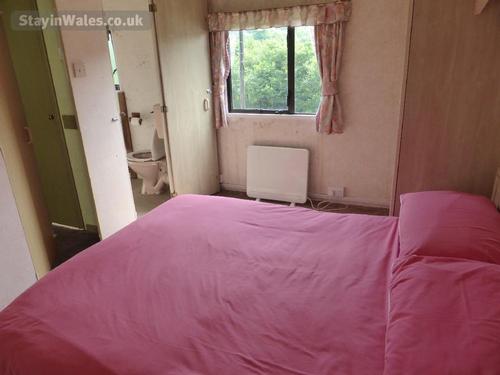 En suite bathroom from main bedroom