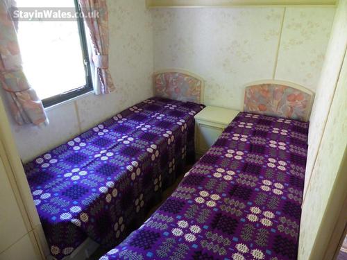 Twin/double bedroom