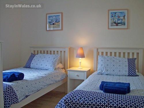 Ground floor twin bedroom