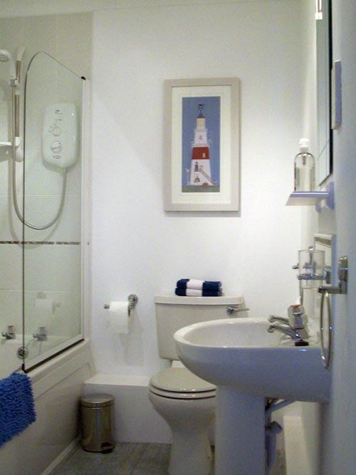 Ground floor bathroom