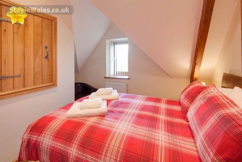 The Granary - double bedroom