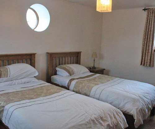 Brook View - twin bedroom
