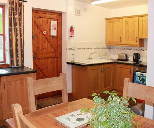 Dingle Cottage - kitchen diner