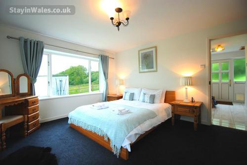 Gamekeeper''s Cottage downstairs double bedroom