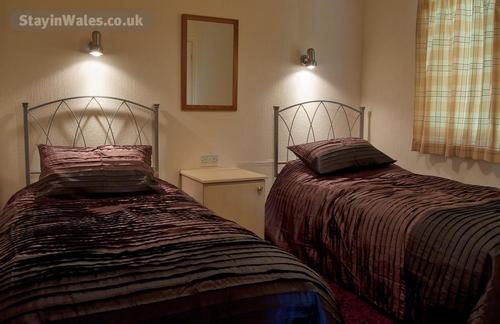 The twin bedroom