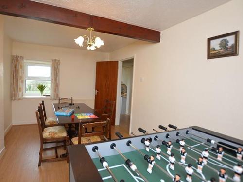 Soar Cottage - dining and games room