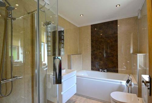 En-suite bath and shower room