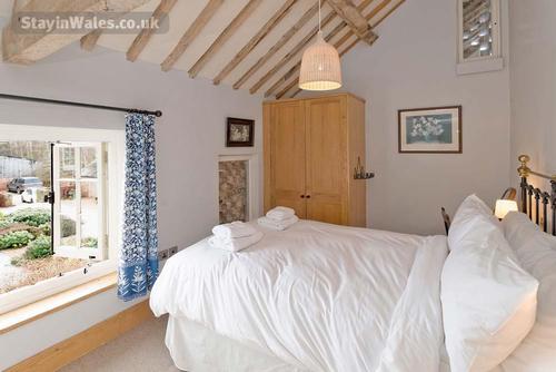 Field House - double bedroom