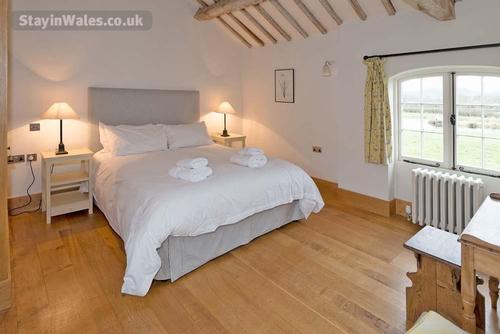 Mill Barn - double bedroom