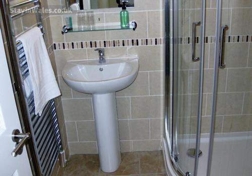 A typical en-suite bathroom
