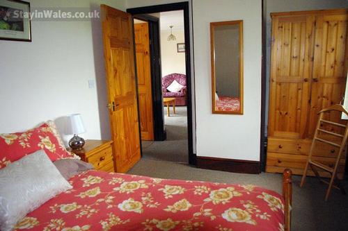 Rose Cottage - double bedroom