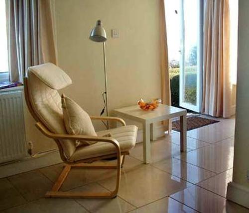 Cottage: Living room