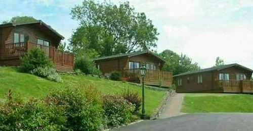 Castlewood Lodges