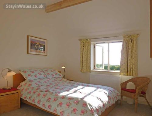 First floor en-suite double bedroom