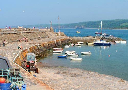 The charming fishing village of New Quay is just 5 minutes away.