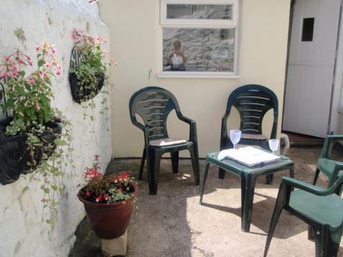 Rear patio area