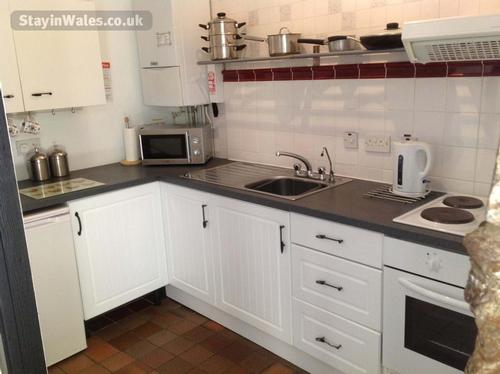 Well equipped kitchen
