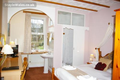 One of our double rooms (room 6)