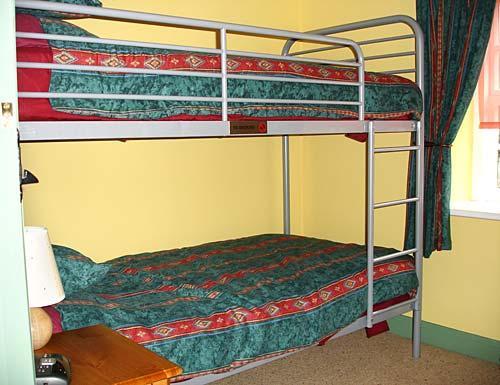 Bunk twin bedroom