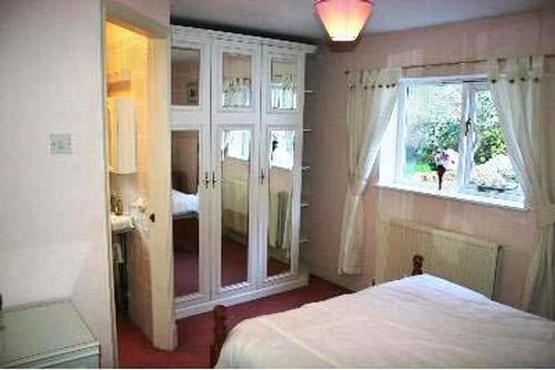 The en-suite double bedroom
