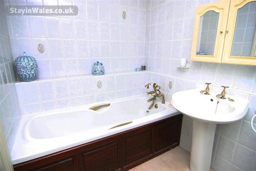 Family bathroom