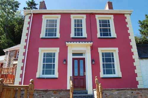 Maes y ffynnon is a renovated Victorian house sleeping 4 or 6
