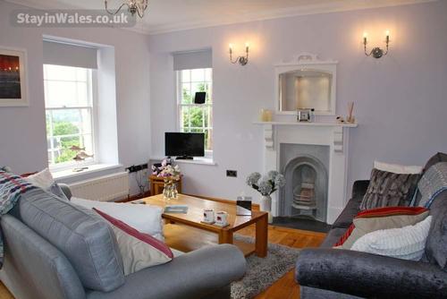 Maes y ffynnon living room