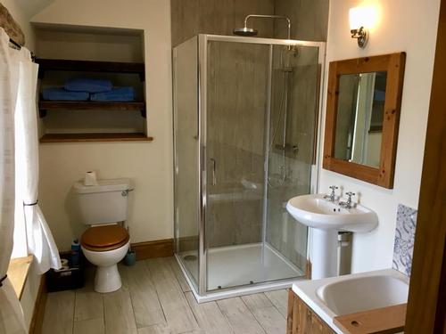Farmhouse Bathroom