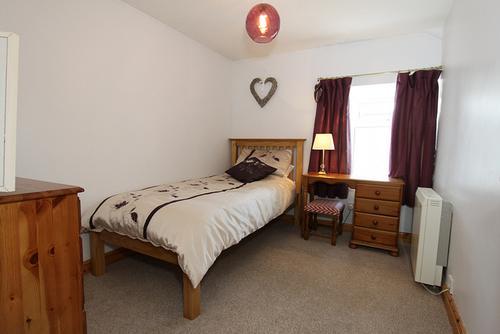Single bedroom