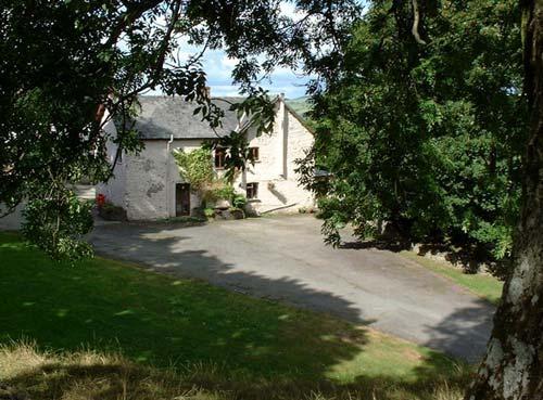 This 16th Century former hunting lodge has bags of history and original features