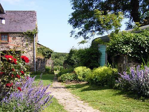 Entrance to Little Loveston