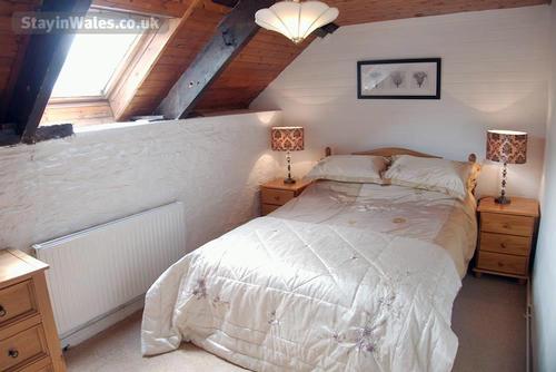Carthouse - double bedroom
