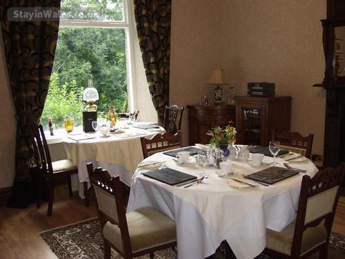 Breakfast room
